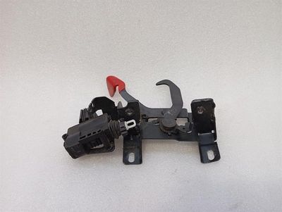 Ferrari 458 F142 Spider Bonnet lock 83679100 капак ключалка