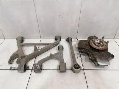 Boîtier de roulement de roue arrière gauche pour Aston Martin Vantage V8 8D33-5A971-AB