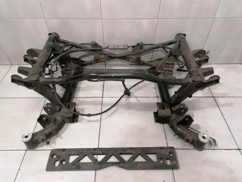 Aston Martin Vantage V8 Subframe Rear BG33-5R003-AF Axle Frame Rear Axle