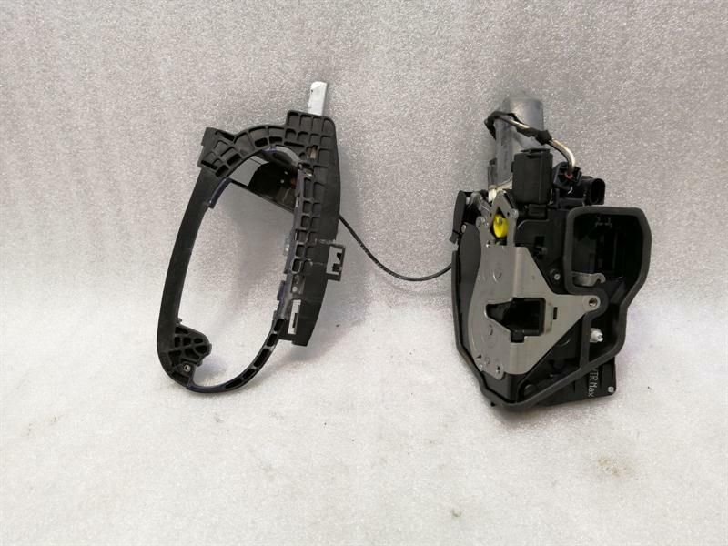 BMW 7 Series E65 RRH Door Lock 7202138 Door Lock Hi Re Keyless Go Soft Close