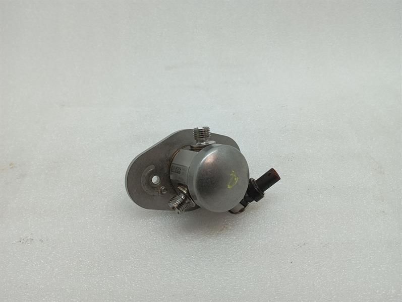 BMW 5 Series F90 G30 M5 Fuel Pump Mechanical 13517852361 Fuel Pump