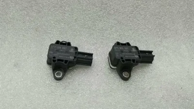 Audi RS4 8E B7 A4 A3 avārijas sensors 8P0955557 trieciena sensors SRS komplekts