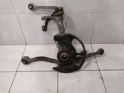 Audi RS4 8E B7 Right Front Hub 8E0407254F Wheel Bearing Housing Front Right