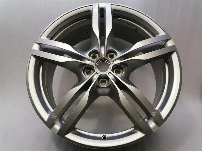Ferrari Portofino Front Wheel Alloy Wheel F164 855336 Alloy Wheel 8JX20 ET45.7