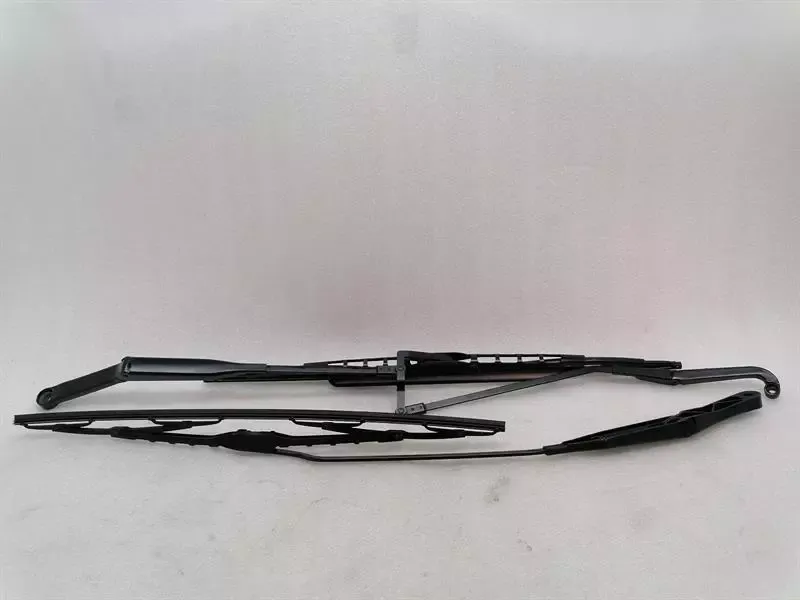 Ferrari F430 430 F131 16M Front Wiper Linkage 65849300 Wiper Motor Front RHD