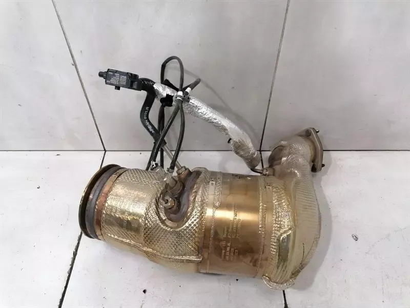 BENTLEY BENTAYGA 36A MK2 Catalytic Converter 4M0254850M Catalyst