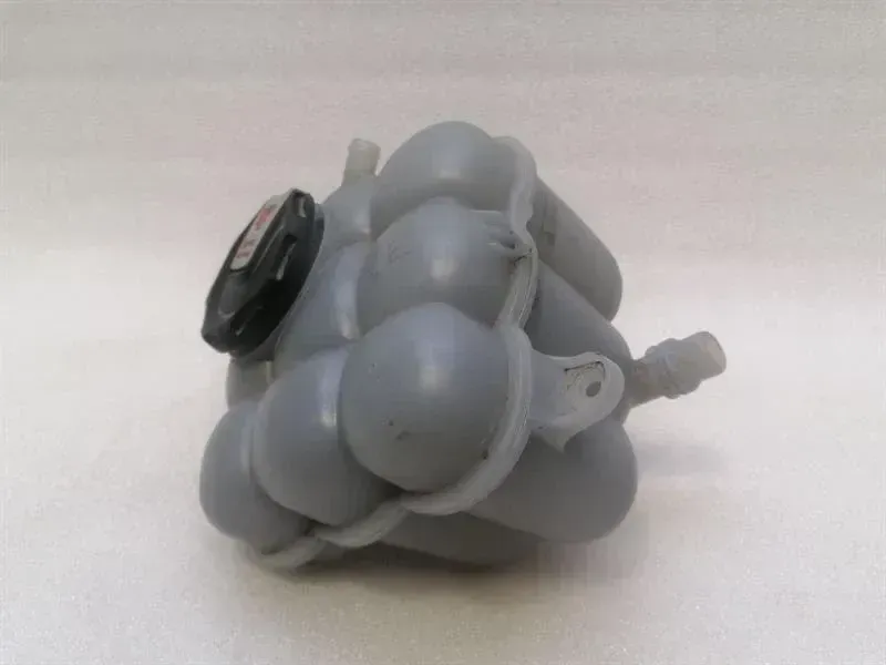 Bentley Bentayga 36A MK2 Expansion Tank 4M0121405AG Expansion Tank Coolant