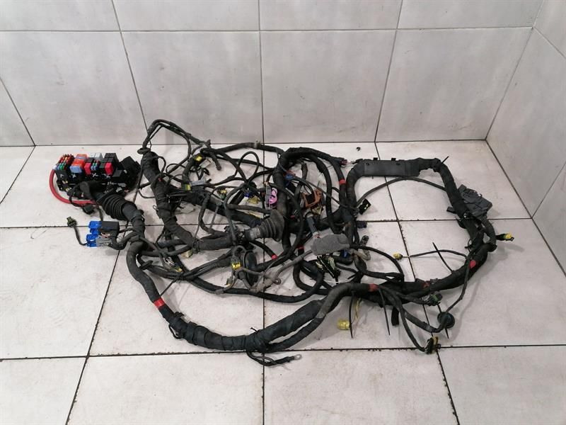 MASERATI GRANTURISMO M145 ENGINE BAY WIRING LOOM 228523 RIGHT HAND DRIVE RHD