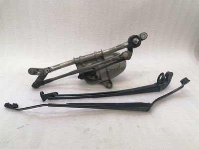 MASERATI GRANTURISMO M145 front Wiper engine 80257600 RIGHT HANDLE RHD