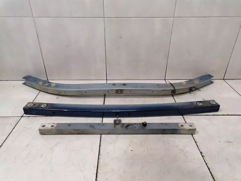 MASERATI GRANTURISMO M145 front bumper beam 67275300 lock carrier front mask