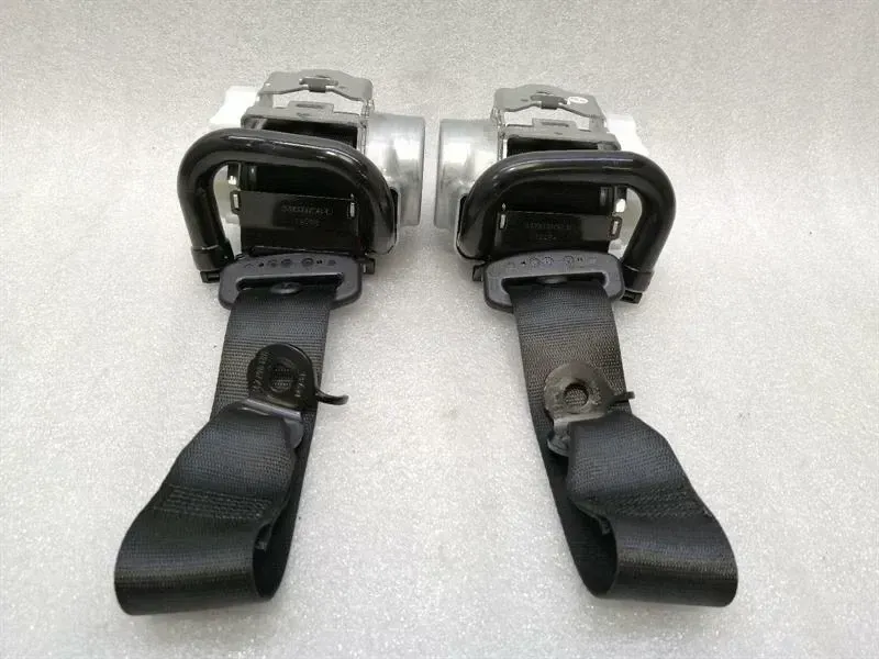 BMW X4 G02 G01 X3 rear seat belt set 7469998 7469997 seat belt rear belt