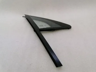 Porsche Macan 95b Right Front 1/4 Glass 95B845114D Door Window 1⁄4 Front Right