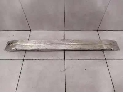 Porsche Macan 95B främre stötfångarbalk 8R0807113D främre stötfångarhållare