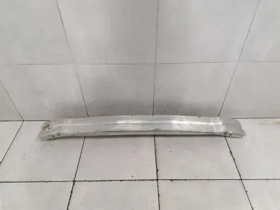 Porsche Macan 95B främre stötfångarbalk 8R0807113D främre stötfångarhållare