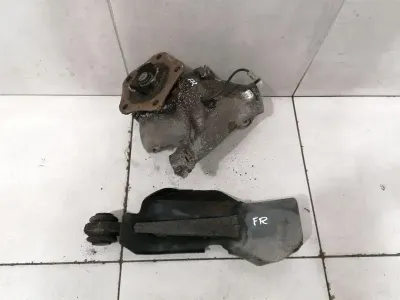 Porsche Boxster 987 höger framnav 99734165805 Hjullagerhus fram höger