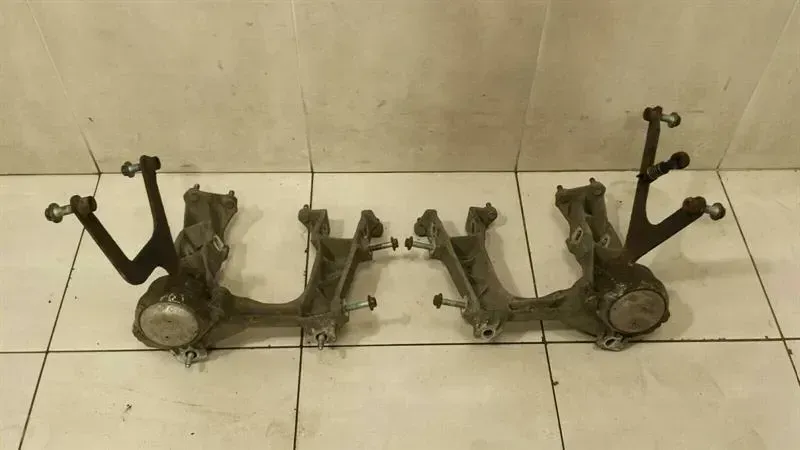 Porsche Boxster 986 rear subframe 9863310510A axle frame rear axle