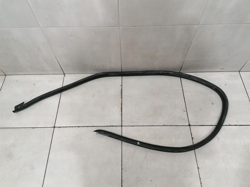 Porsche Boxster 987 Door Seal 997537075 Door Seals LEFT