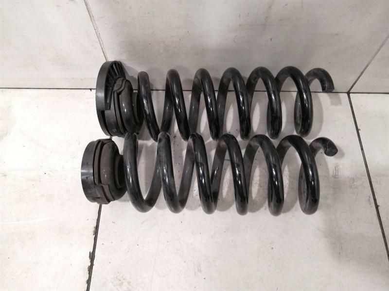 Mercedes C43 W205 coil spring rear set A2053242604 suspension spring rear
