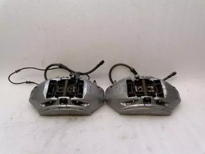 Комплект передних тормозных суппортов Mercedes SL R231 A2314214198