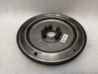 Mercedes C43 AMG W205 Spararats A2760300012 Spararats M276