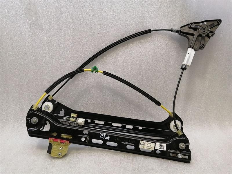 MERCEDES C CLASS W205 RIGHT DOOR WINDER A2057200446 WINDOW REGULATOR RIGHT COUPE