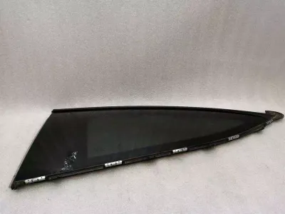 Mercedes Coupe W205 kreisais aizmugurējais stikls A2056702301 durvju logs 1/4 aizmugurē pa kreisi