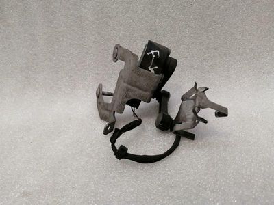 Датчик уровня левый задний Mercedes C Class W205 A2139050701 Датчик уровня