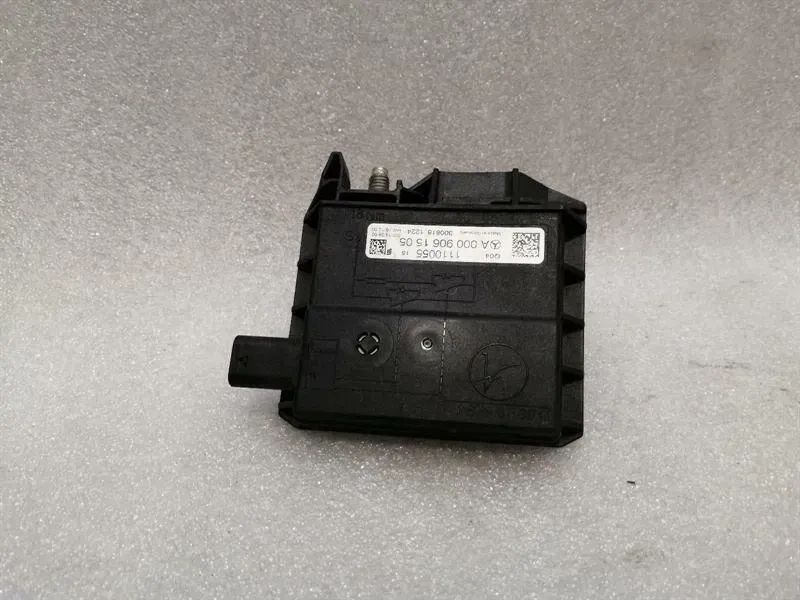 Mercedes C Class W205 Fuse Box A0009061505 Fuse Box Relay