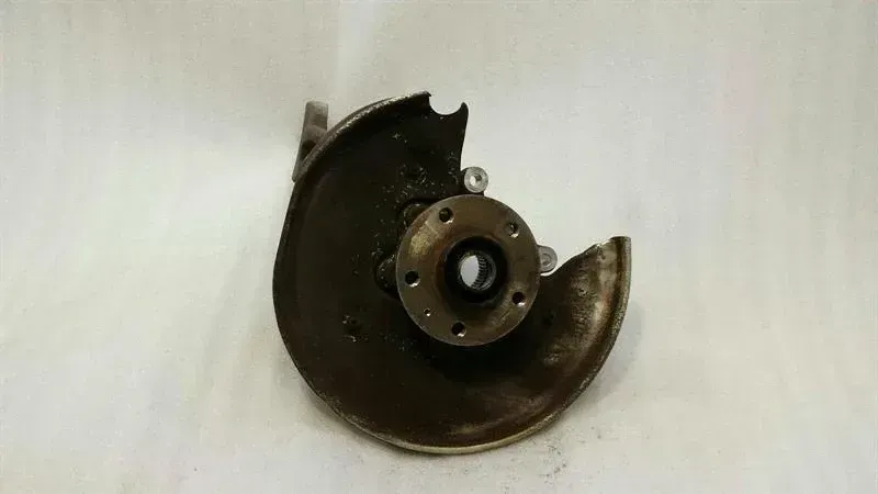 Audi A7 4G Left Rear Hub 8R0505435C Wheel Bearing Housing Rear Left