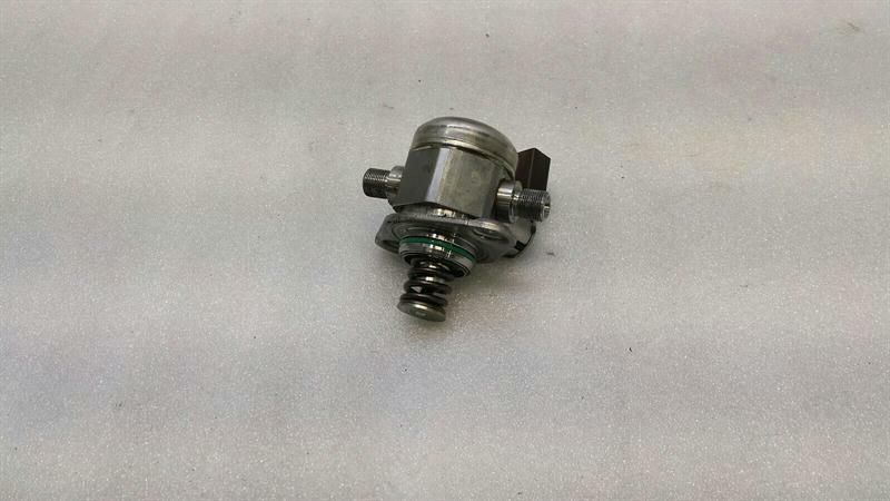 Mercedes E53 AMG W238 Fuel Pump Mechanical A2560701100 Fuel Pump M256