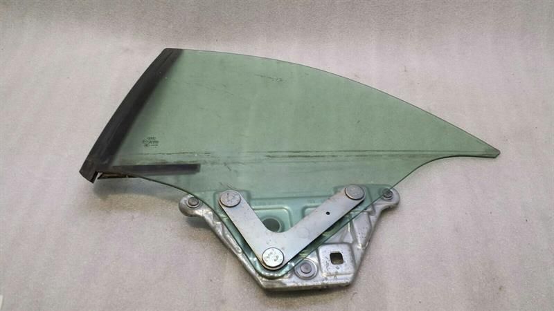 Audi S5 8T left rear 1/4 glass 8F0845297 door window 1/4 rear left