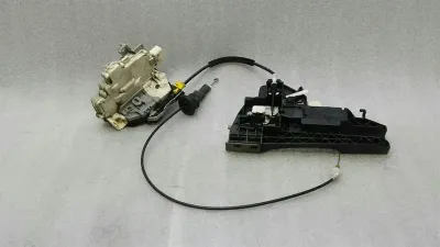 Audi S5 8T RHD zamek prawych drzwi 8J2837016A kierownica po prawej stronie