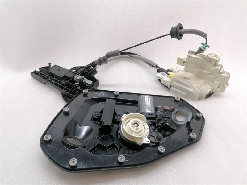 BENTLEY BENTAYGA 36A MK2 RLH door lock 4M0839015J door lock rear left