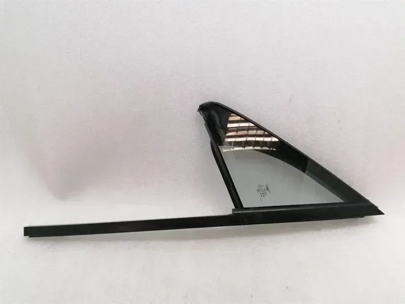 Bentley Bentayga 36a mk2 Left Front 1/4 Glass 36A845113G Door Window 1⁄4 Front Left