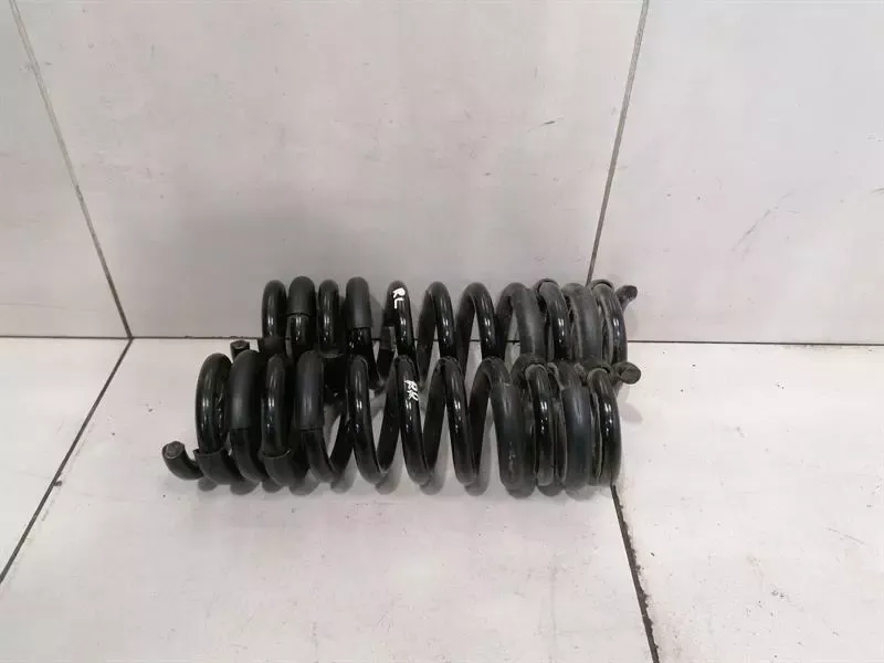 BMW 4 M4 G82 G22 Coil Spring Rear 33538098766 chassis spring rear spring