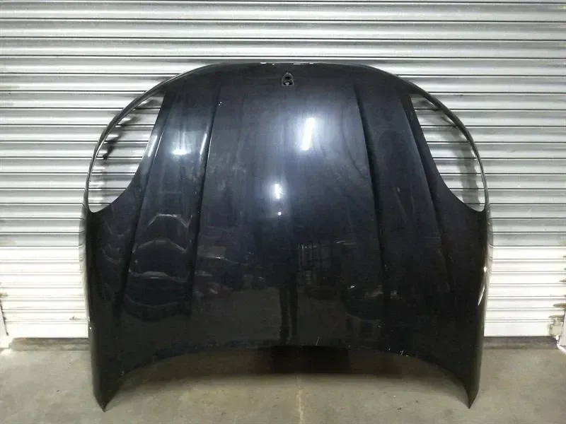 Porsche Macan 95B Bonnet 95B823031 bonnet