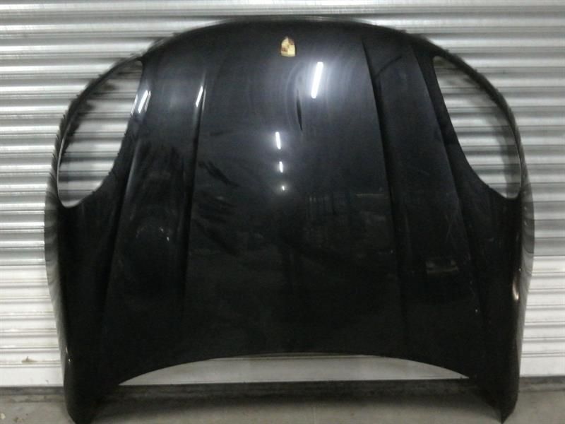 Porsche Macan 95B Bonnet 95B823031 bonnet