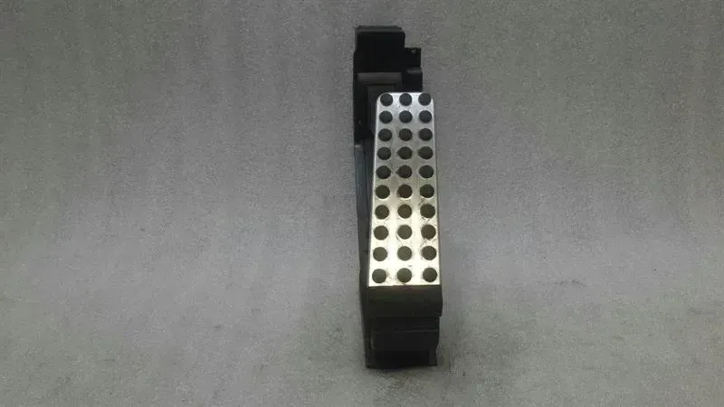 Mercedes SLK R171 Gas Pedal (Electrical) A1703000404 Accelerator Pedal Sport AMG