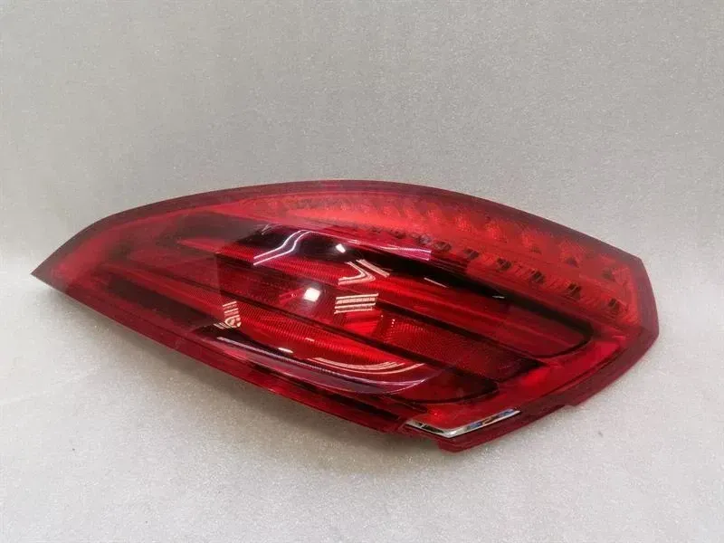 FAULTY! Mercedes SL R231 right rear light A2319066200 rear light rear right