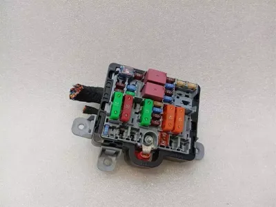 Ferrari 296 GTB 296GTB F171 Säkringsdosa 51987784 Säkringsdosa