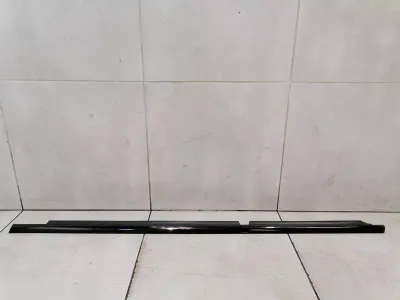 Mercedes S-Class W222 FRONT RIGHT DOOR Body Moulding A2226904206 Bar RH DOOR