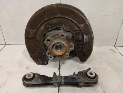 BMW 7-serie G11 höger baknav 6865662 Hjullagerhus bak höger