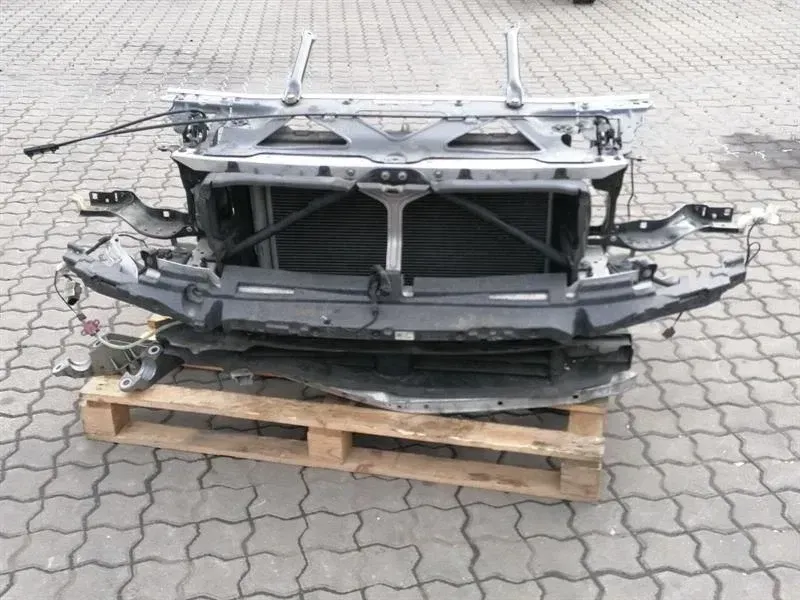 BMW 7 G11 radiator pack 8474824 radiator package front 730D lock carrier front mask