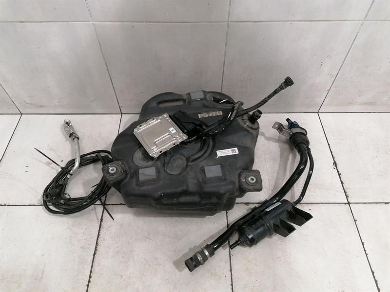 BMW 7 Series G11 Fuel Tank 7378033 AD BLUE Fuel Tank