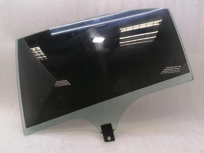 Mercedes S-Class W222 Left Rear Door Glass A2227300118 Rear Left Door Window
