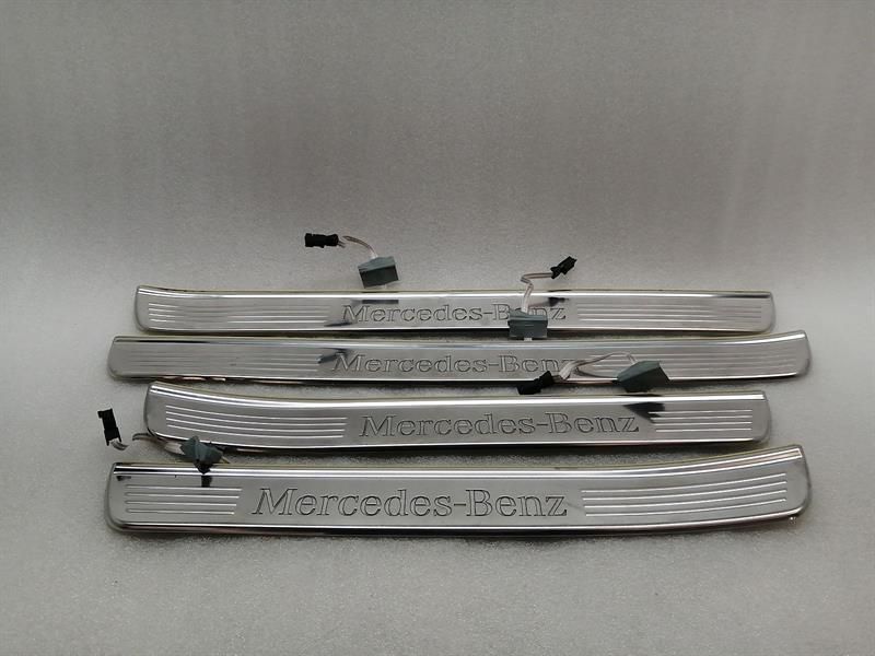 Mercedes W222 Door Sill Set A2226805435 Door Sill Set Illuminated LED