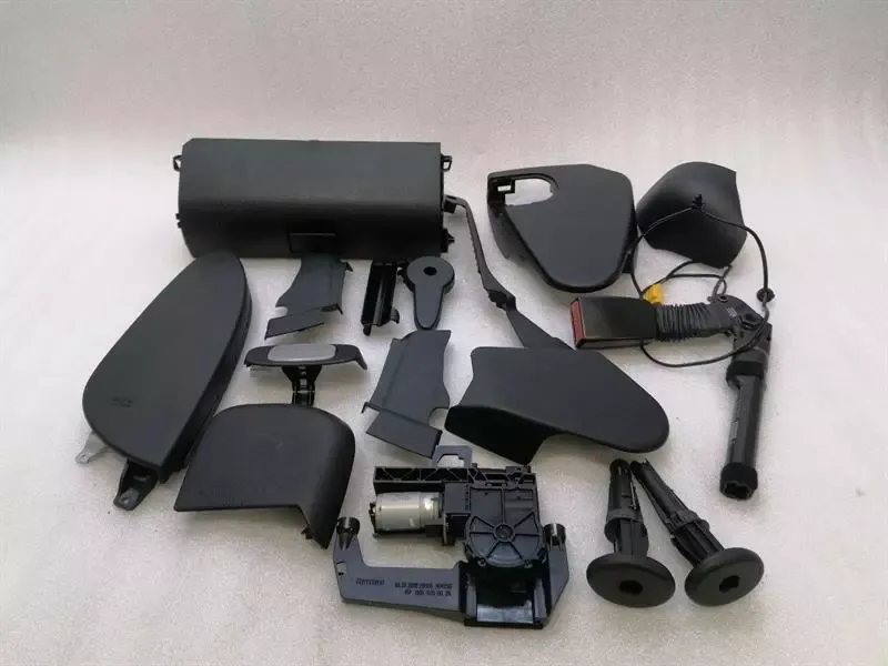 Mercedes CLS W219 Right Seat Wiring Set A2119190273 Right Seat Trim