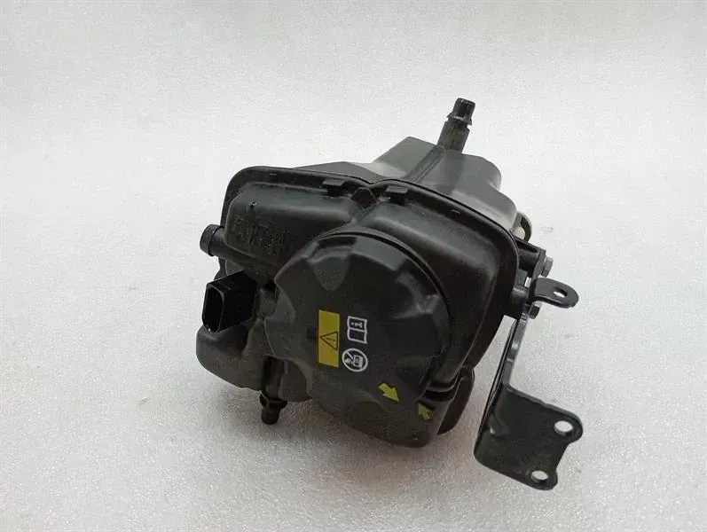 BMW 4 M4 G82 G22 Reservior 8093924 Reservoir