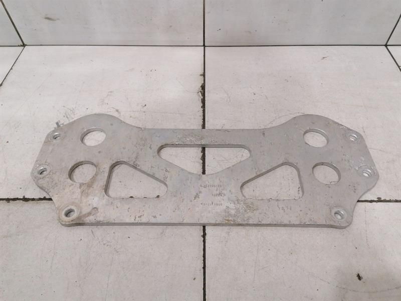 BMW 4 M4 G82 G22 holder bracket 9504177 holder carrier