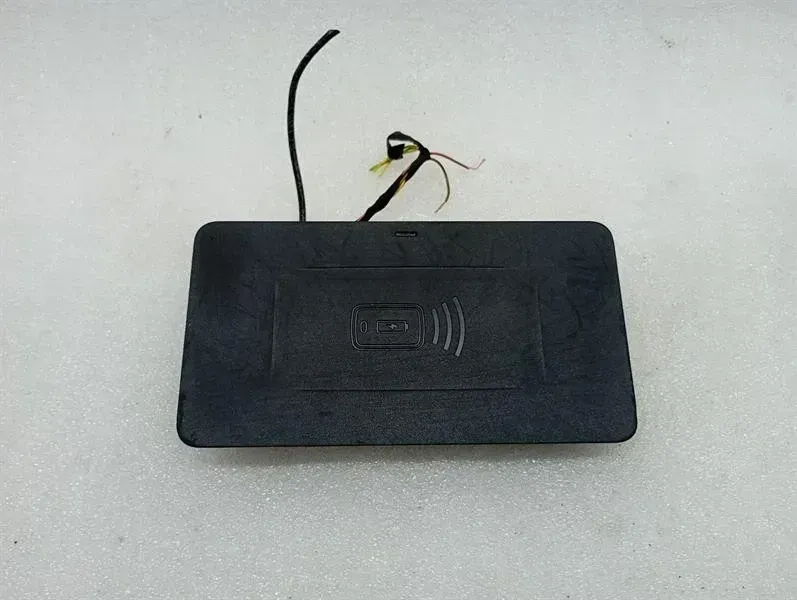 BMW 4 M4 G82 G22 Wireless Charger Module 5A1DB18 ECU